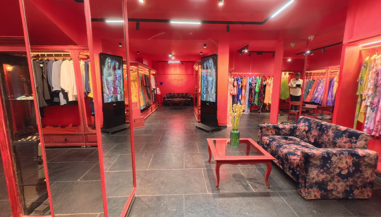 PROP PIK Virtual Tour